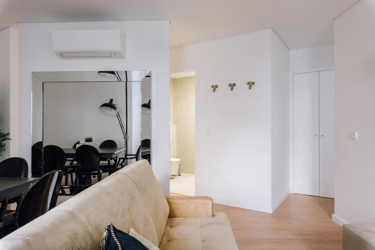 City Stays Martim Moniz Apartments Lisbona Esterno foto